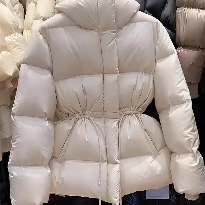 Chamarra de Invierno para Mujer – Estilo Corto con Capucha, Acolchada, Ajuste a la Cintura, Abrigo Grueso Blanco, Nueva Temporada